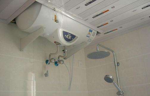 美的热水器温度升不起来怎么回事 查进水管道是否有明显的堵塞迹象